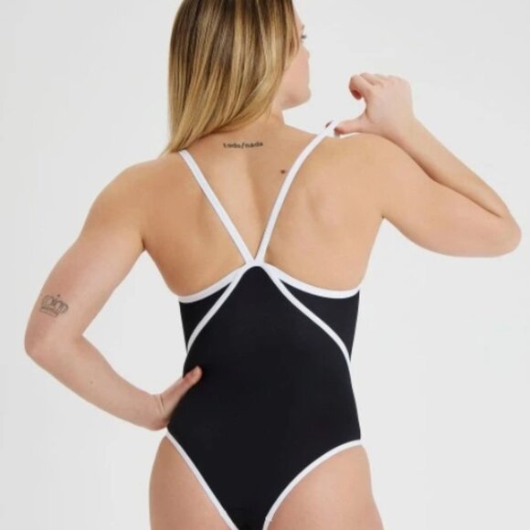 Arena Icons Solid Super Free Back One Piece - Picture 4 of 6